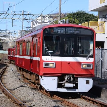 短距離ながら見どころいっぱいの京急大師線