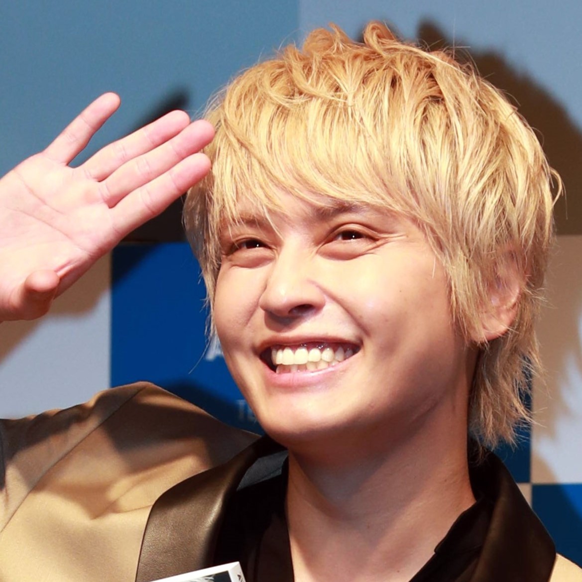 手越祐也、7年ぶりドラマ復帰は“黒髪”で！及川光博の「恋の相手」役