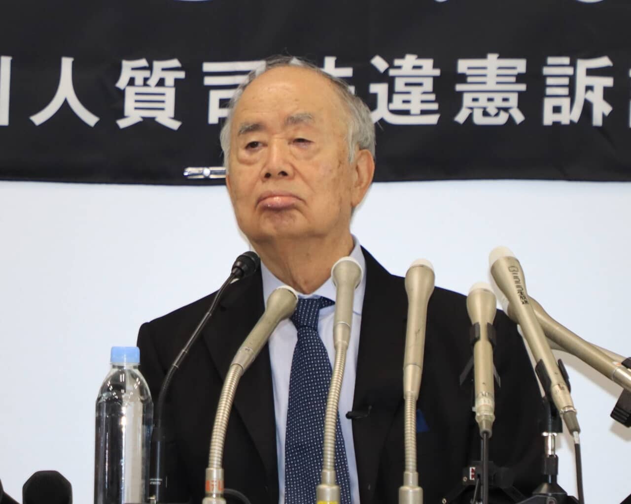 角川歴彦被告