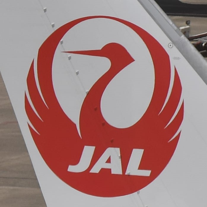 新千歳発羽田行きJAL機、あわや！左側エンジンにトラブル、右側だけで緊急着陸
