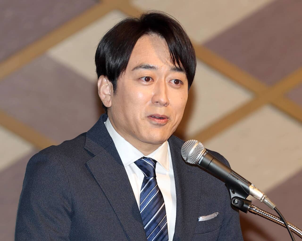 安住紳一郎