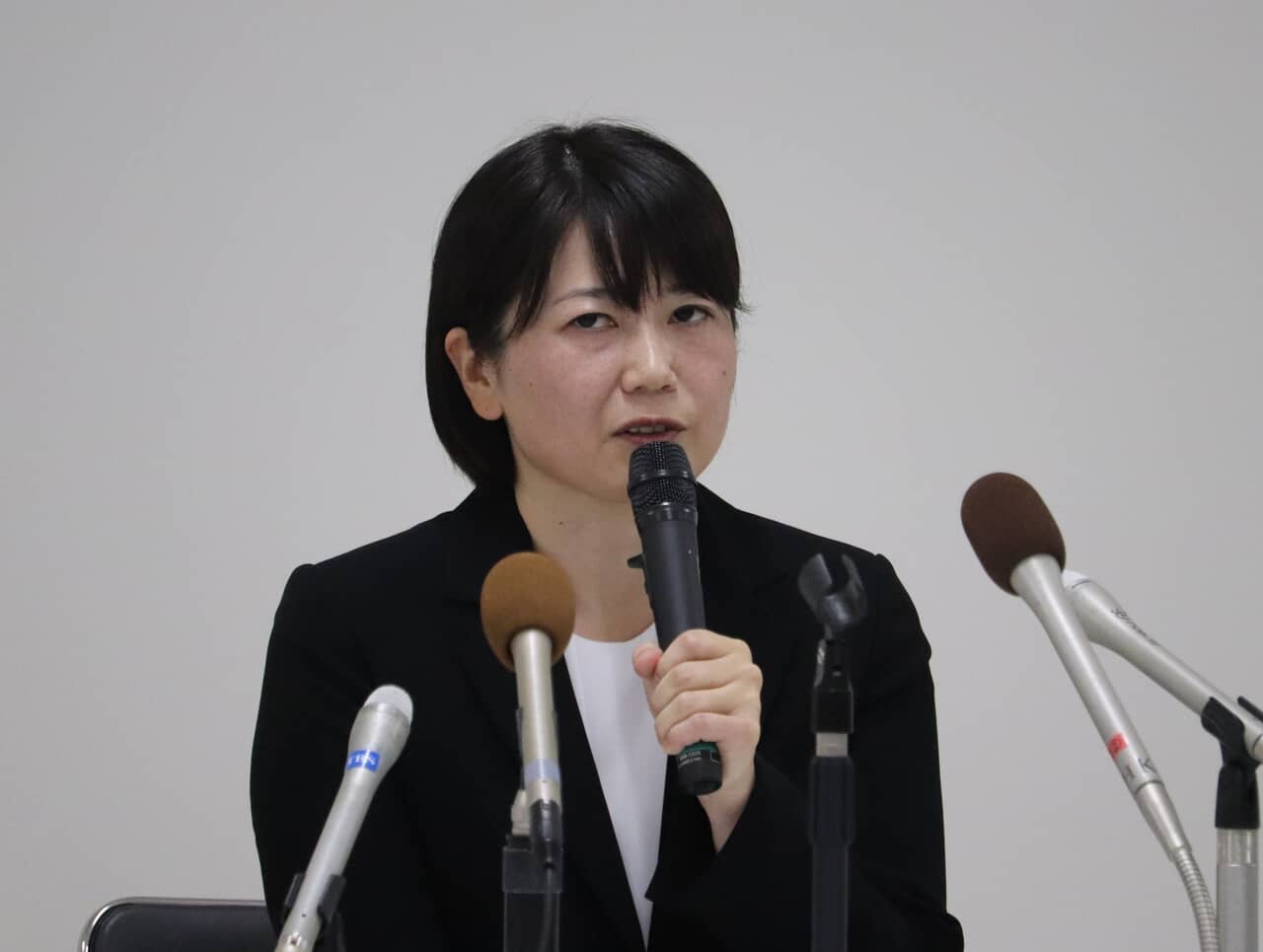 小川晶市長