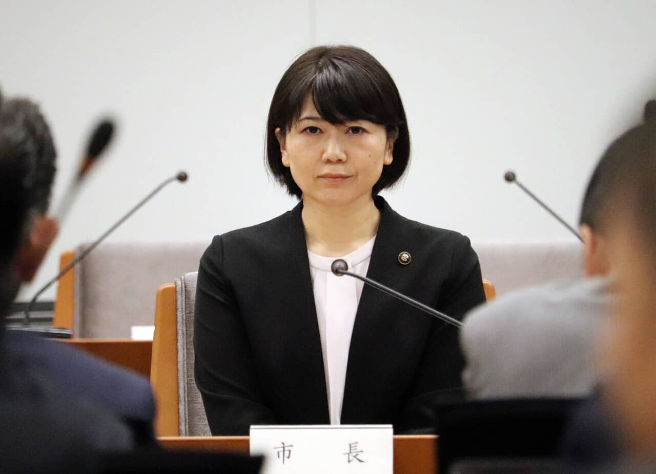 小川晶市長