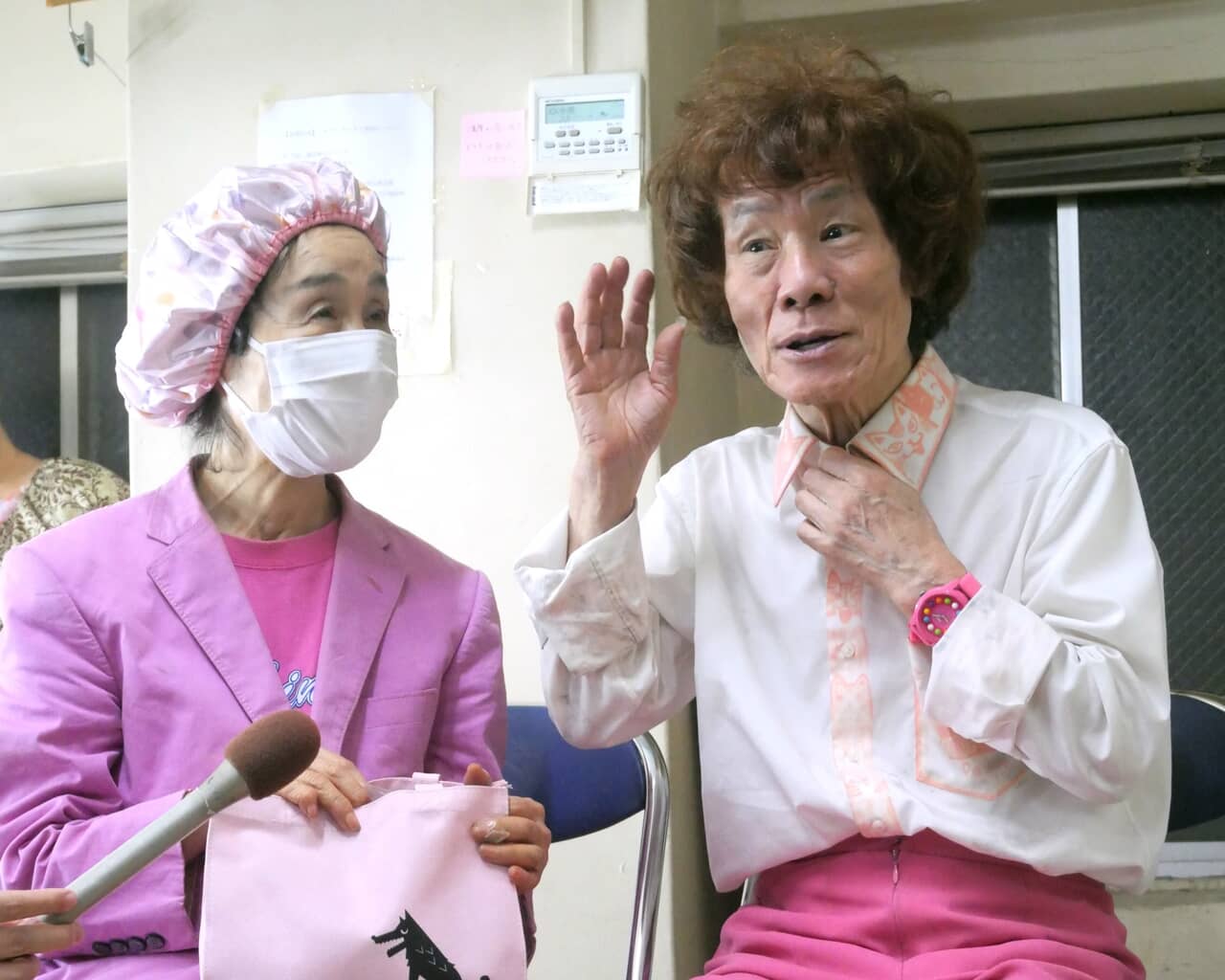 林家ペー(右)、パー子