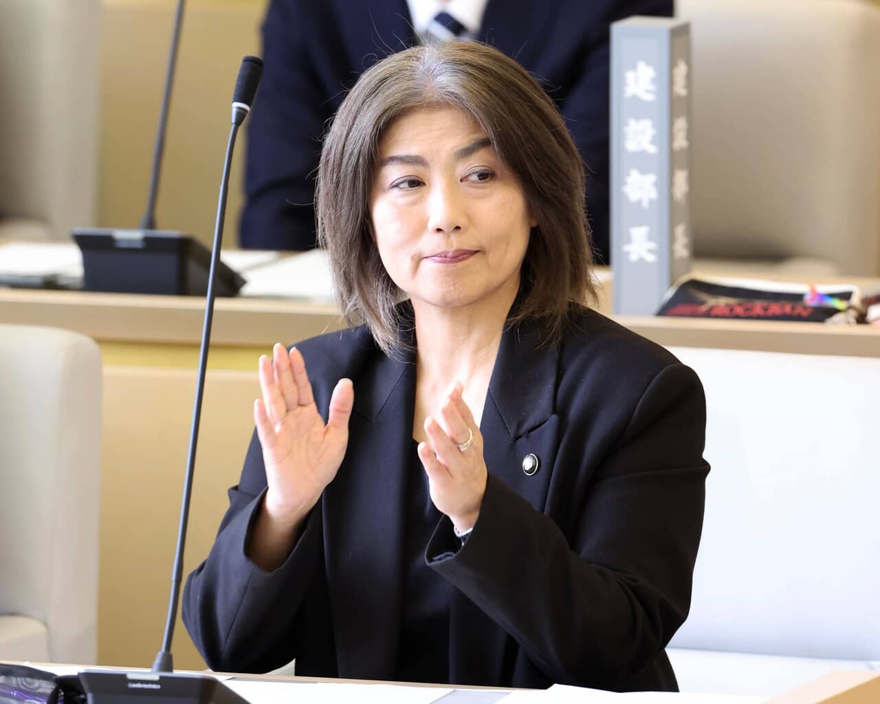 田久保眞紀市長