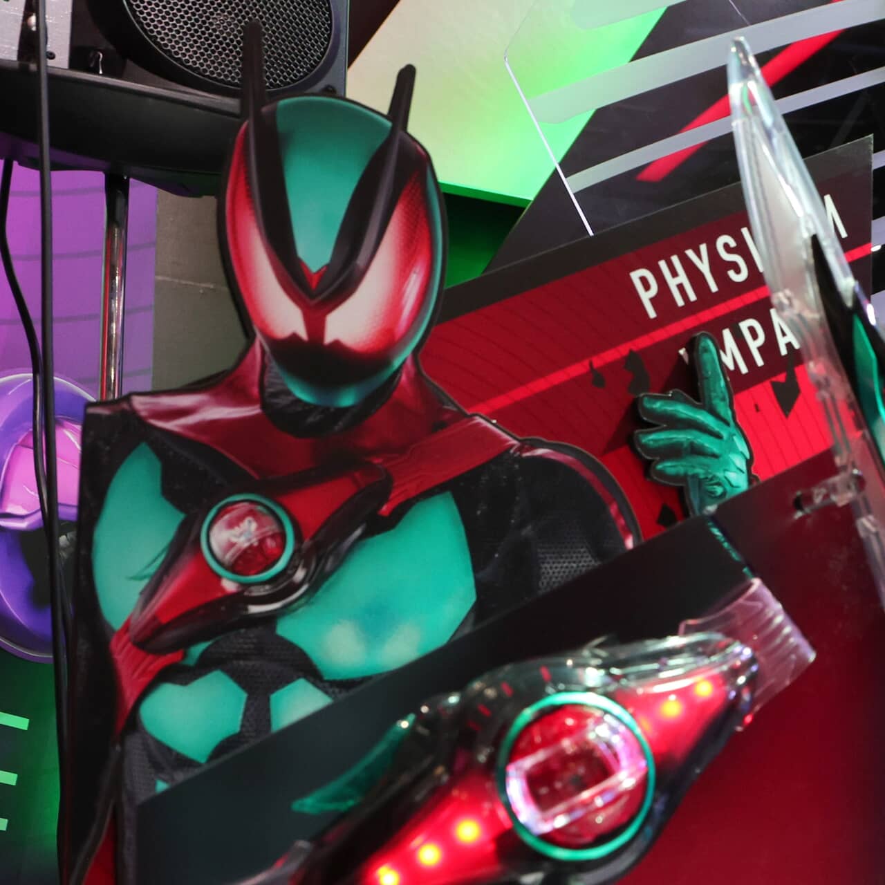 高さ2メートルから落下！「仮面ライダーゼッツ」撮影で、スーツアクターが頭蓋骨骨折…