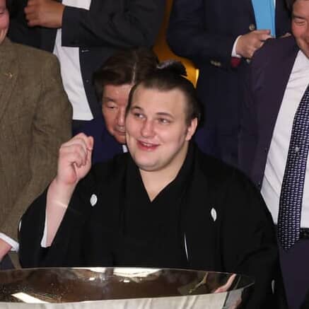 安青錦がウクライナ出身力士初の幕内最高優勝！ロシアのウ侵攻きっかけに来日