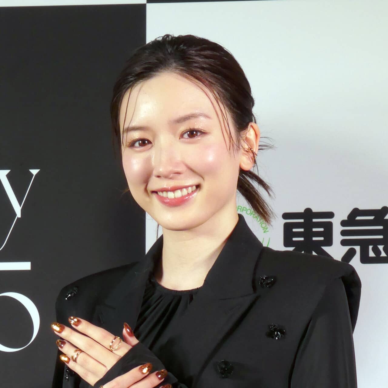永野芽郁、ロングヘアをバッサリ！Netflix映画「僕の狂ったフェミ彼女」で主演