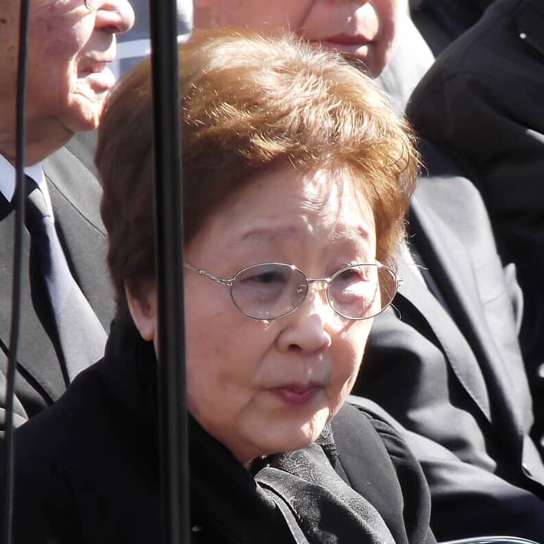 海老名香葉子さんが92歳で死去 初代林家三平さんの妻