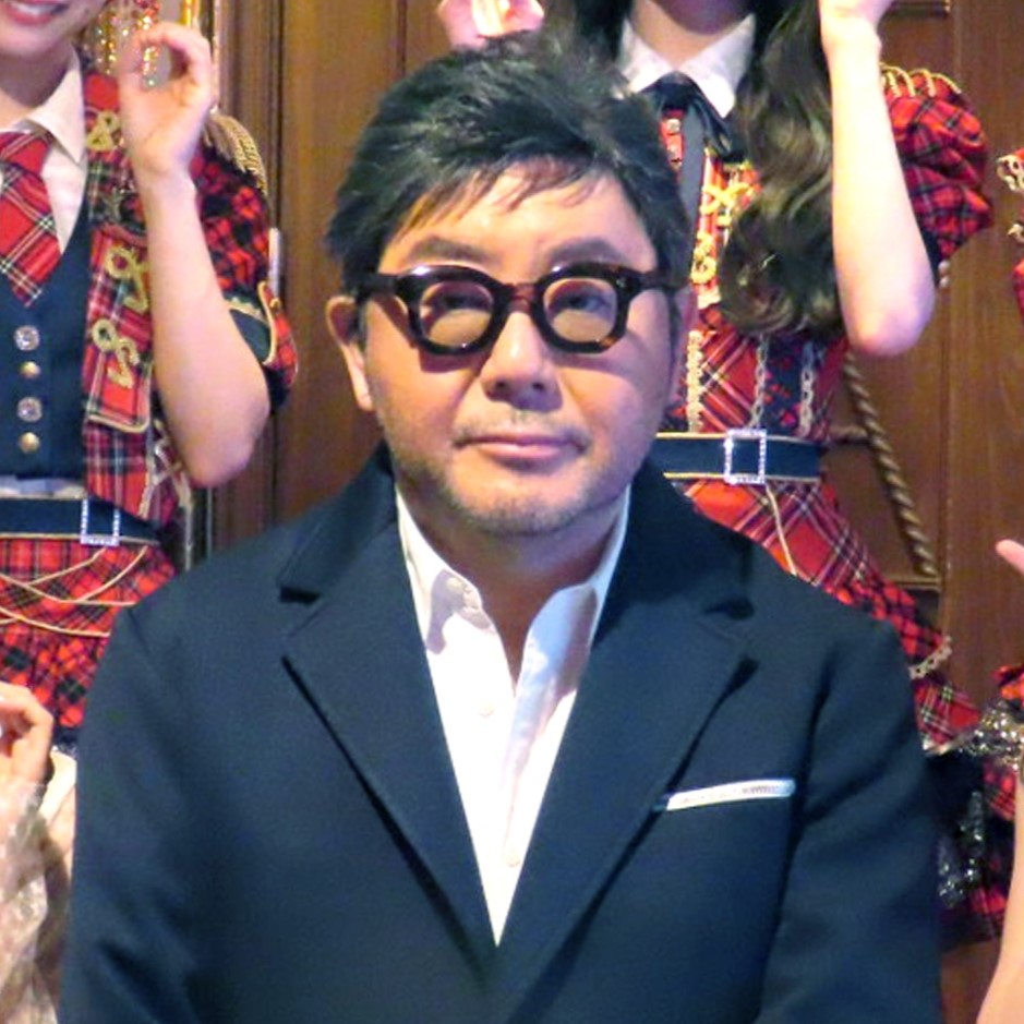 秋元康プロデュースのアイドルグループが異例の“公開警告”！48時間以内にAI生成…