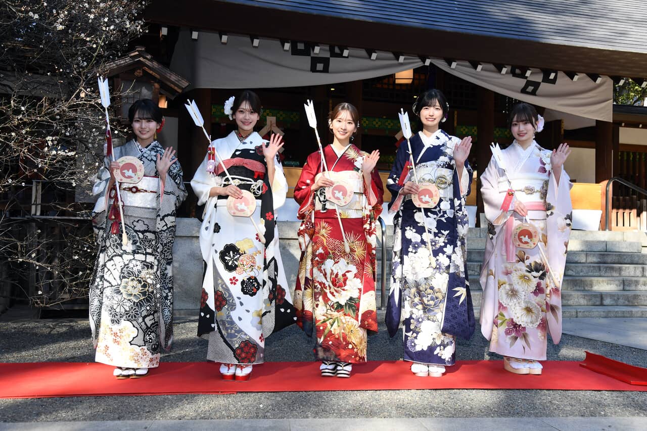 乃木坂46　左から瀬戸口心月、奥田いろは、菅原咲月、五百城茉央、愛宕心響