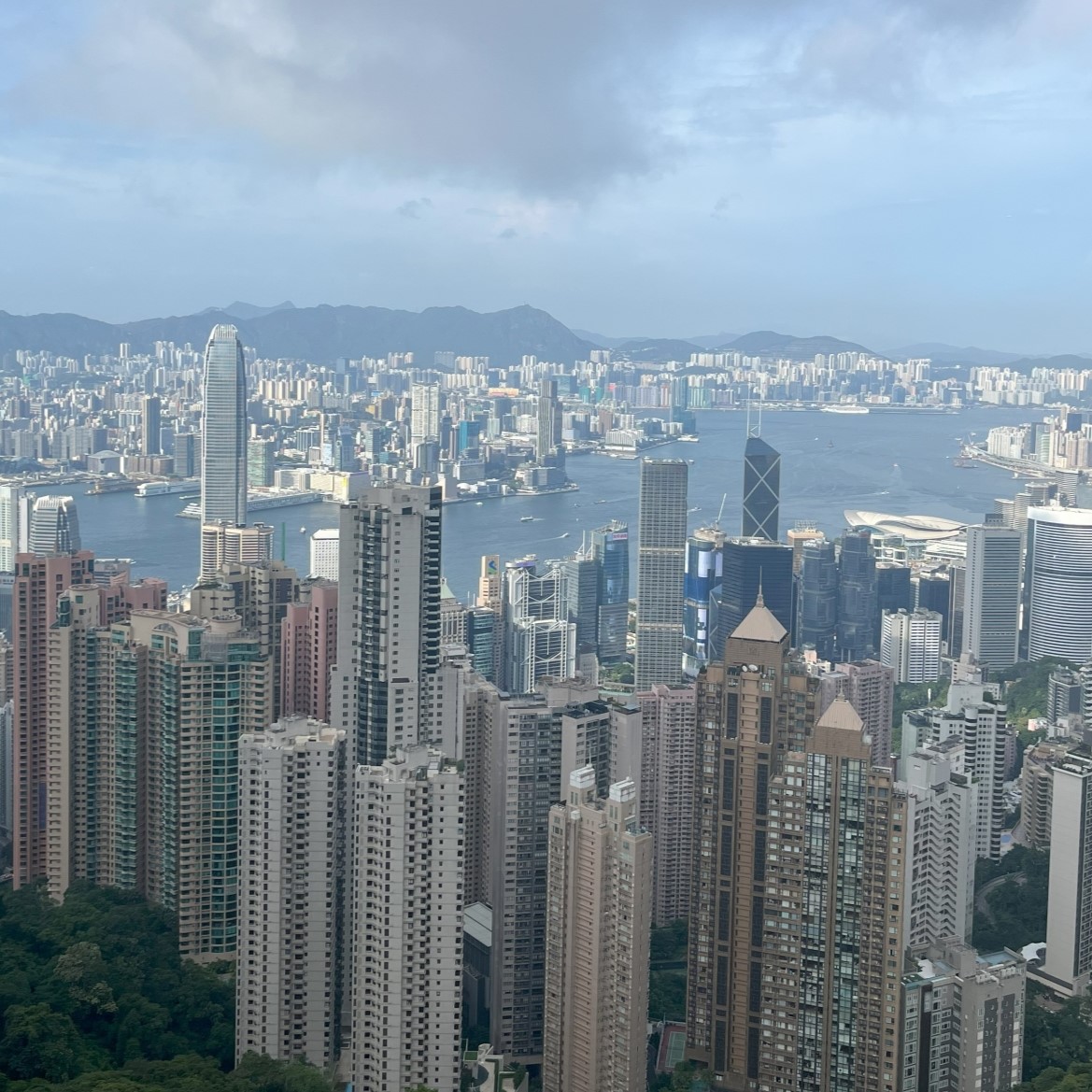 香港高層住宅火災で、報知器正常に作動せず！死者128人、200人と連絡取れず