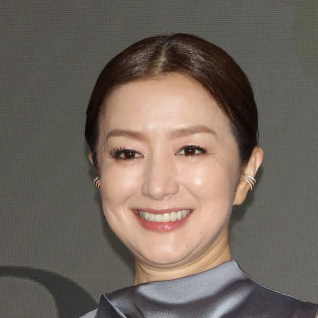 【時の人賞】鈴木京香「時計をすると背筋が伸びる」充実の1年振り返り、2026年も…