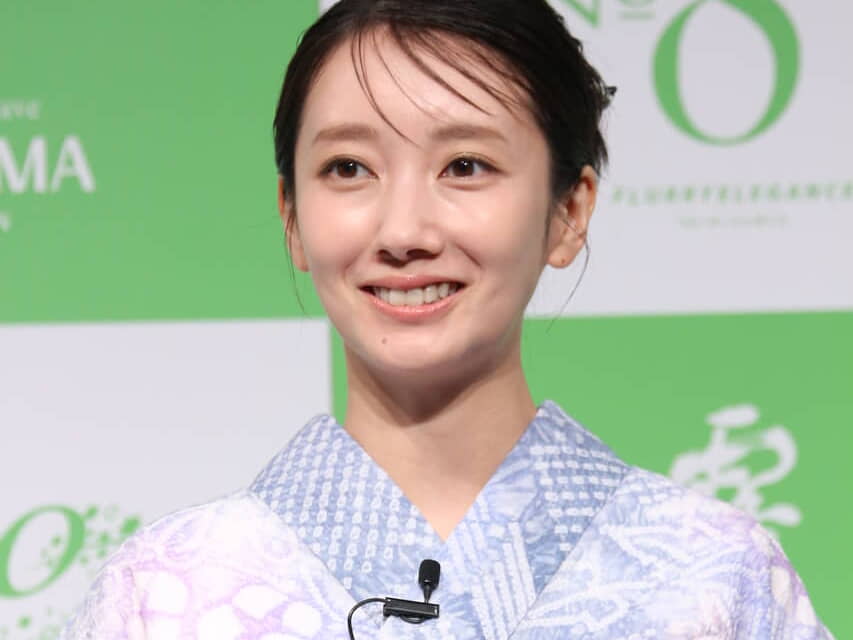 波瑠、浴衣姿が美しすぎ…霧島酒造の新焼酎PRで大人の色気全開