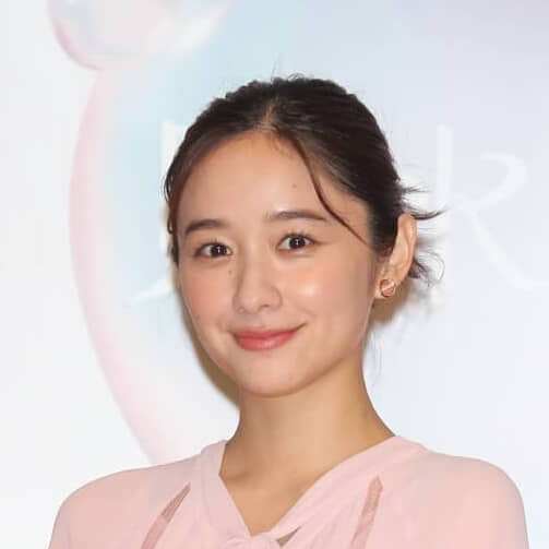 「強い風に揺られても…」デビュー10周年の堀田真由が“これからの10年”を語った