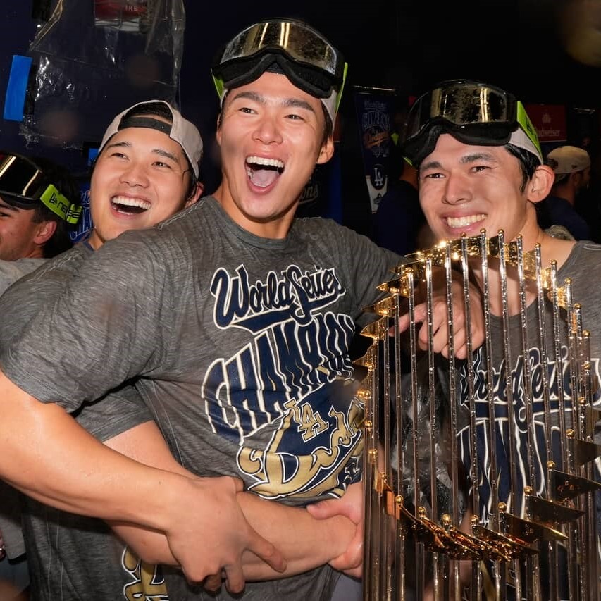 ドジャースVパレード、大盛り上がり！大谷翔平＆真美子夫人、「素晴らしい経験」佐々…