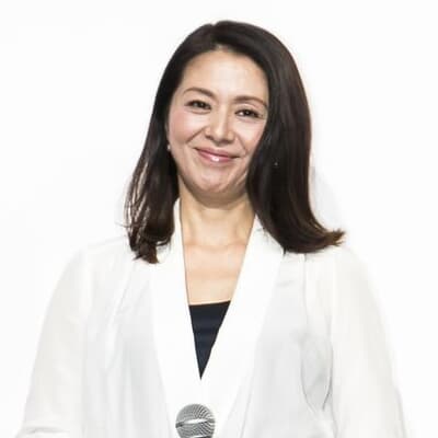 引かれる小泉今日子と守られるユーミン、女性芸能人の政界進出はヌードより恥ずかしい