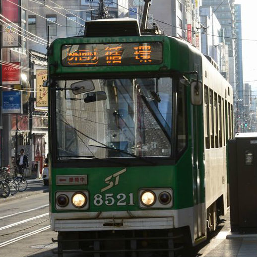 札幌市電で沿線の町を気ままに散策