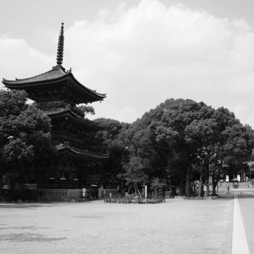 徳川家康が定めた古刹。甚目寺観音は名古屋城を護る鬼門に置かれた。