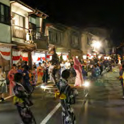 初心者歓迎、徹夜で踊り続ける日本の祭り