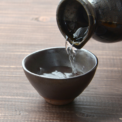 日本酒がもっと旨くなる！「温度と味」の関係の秘密