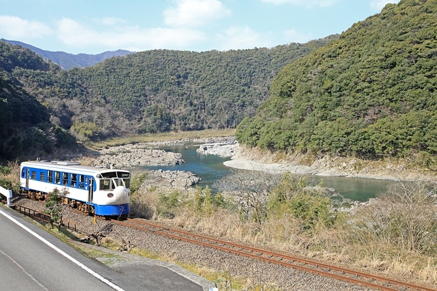 「もっと乗っていたい」魅惑の観光列車４選