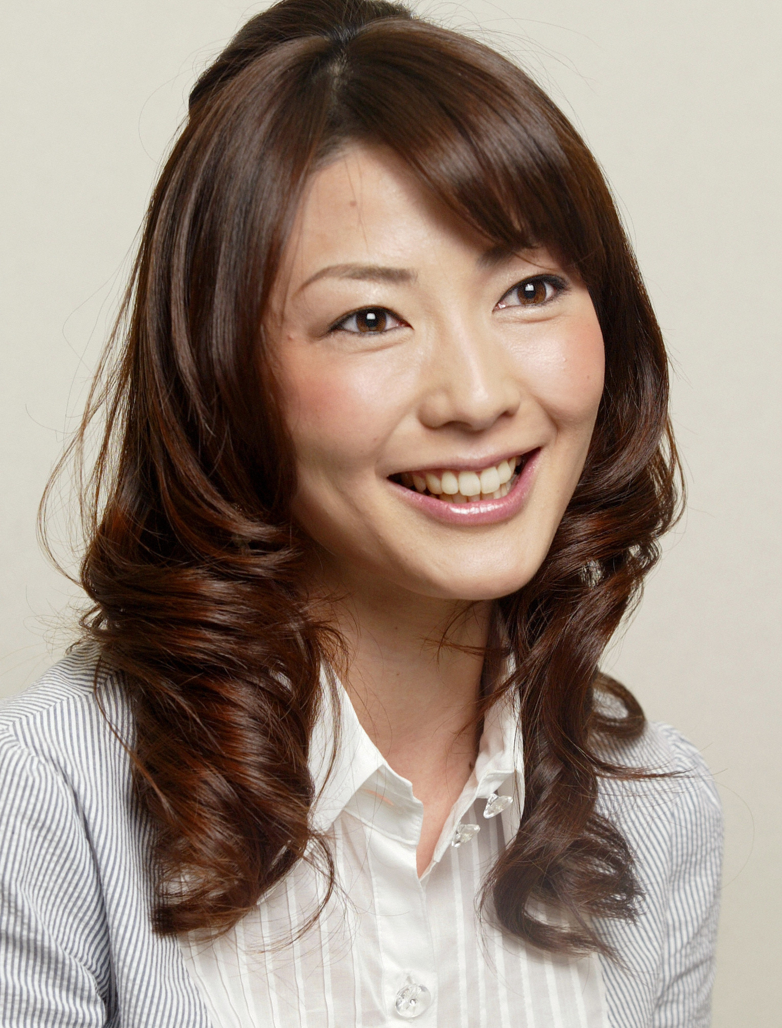 アナ 川田 亜子