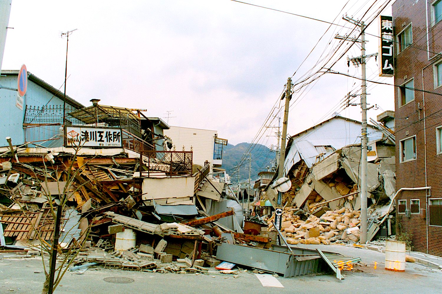地震発生直後 3842人の意外な死因 なぜ 圧死 即死 はわずか８ だったのか 阪神 淡路大震災25年目の真実 Best Times ベストタイムズ