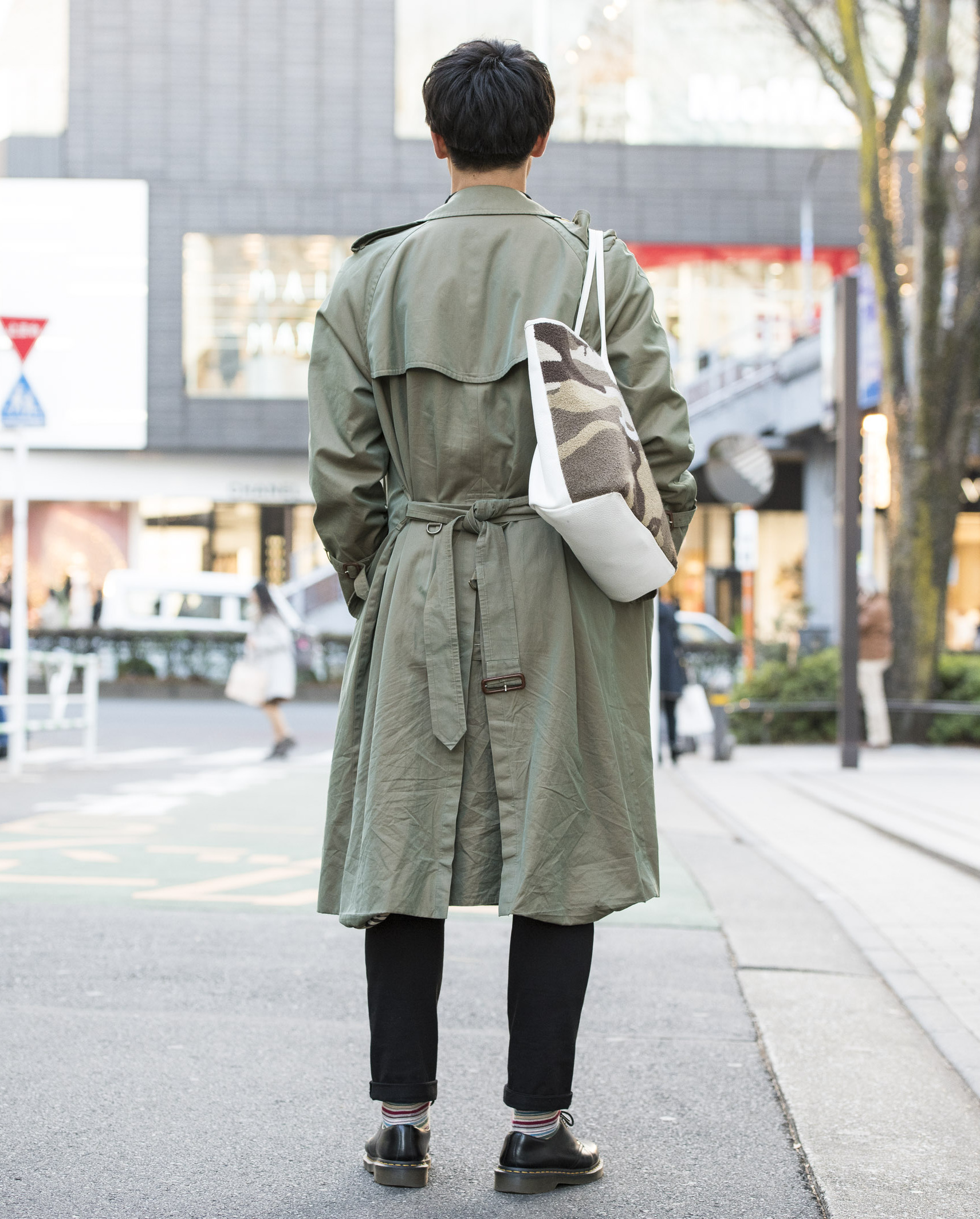 Snap Jack Br ロングのトレンチコートで縦ラインを強調 Br 水野友貴くん 青山学院大学 Best Times ベストタイムズ Snap Jack Br ロングのトレンチコートで縦ラインを強調 Br 水野友貴くん 青山学院大学 Best Times ベストタイムズ