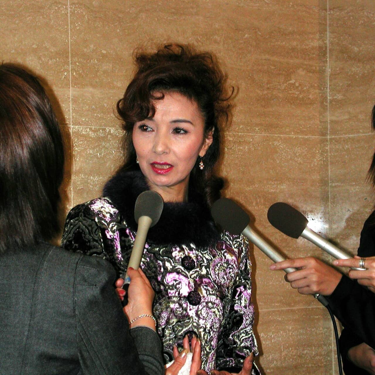 中山麻理さん77歳で死去「サインはV」女優、息子・中山麻聖が報告「穏やかに旅立ちました」