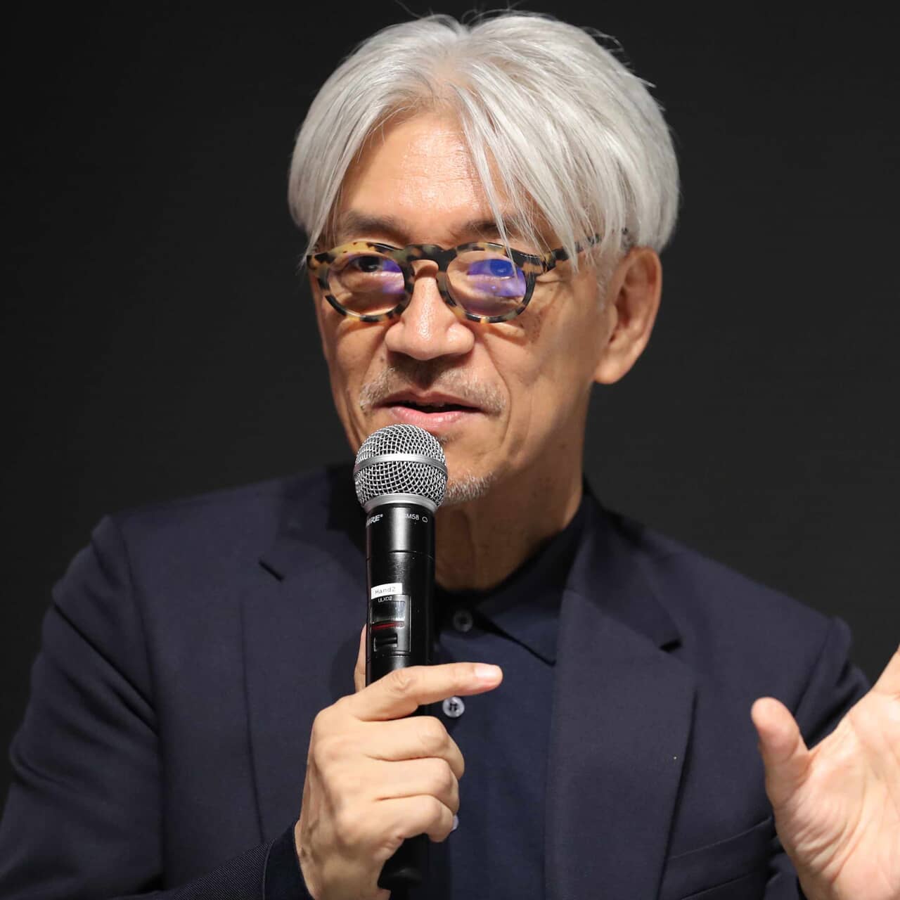 坂本龍一の死に異例の追悼をした中国   “日中友好”の知られざる貢献とは