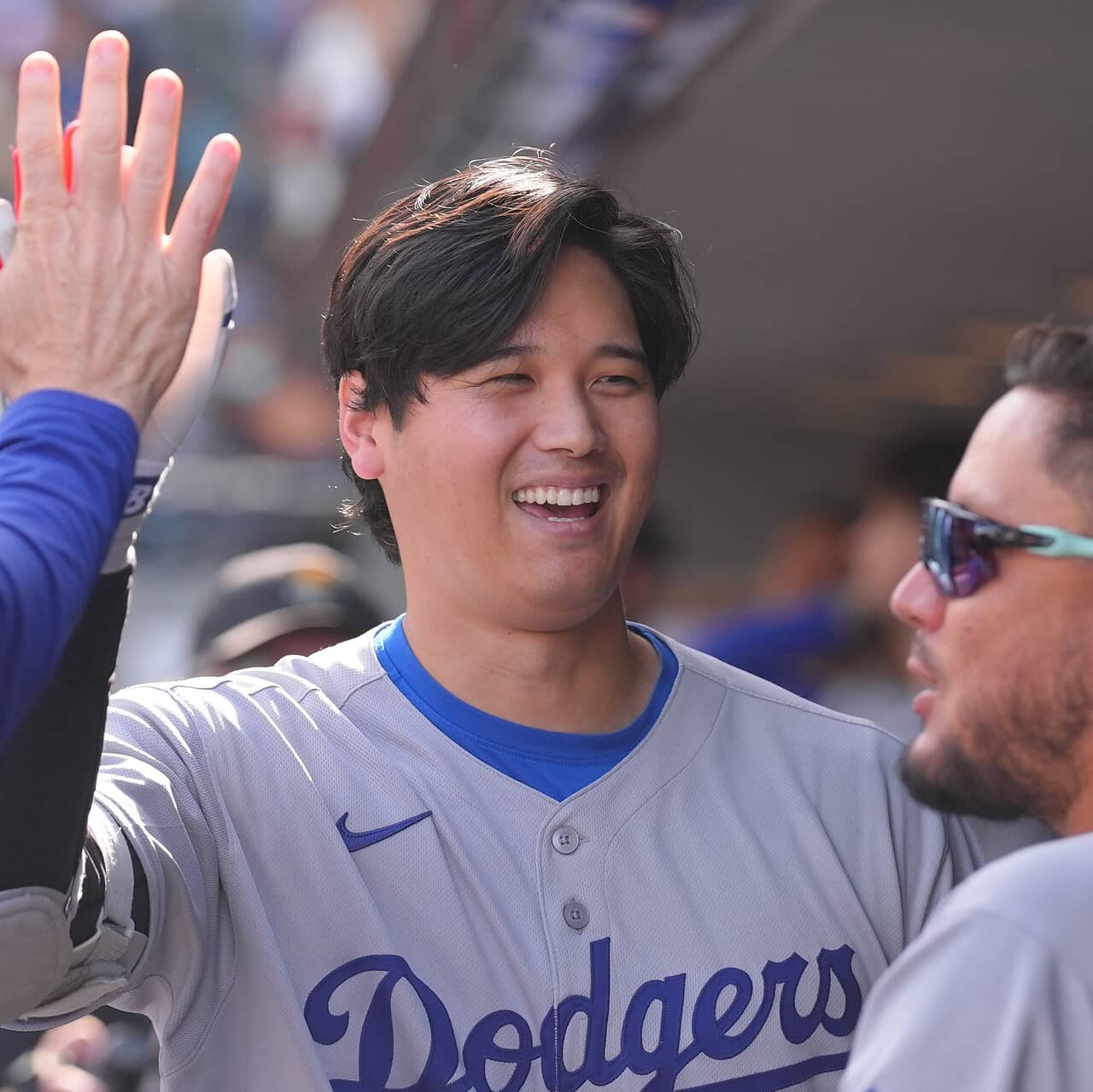 大谷翔平、6回3失点の力投でプレーオフ初白星！佐々木朗希は日米通じて初のセーブ。ドジャースは逆転勝利へ！