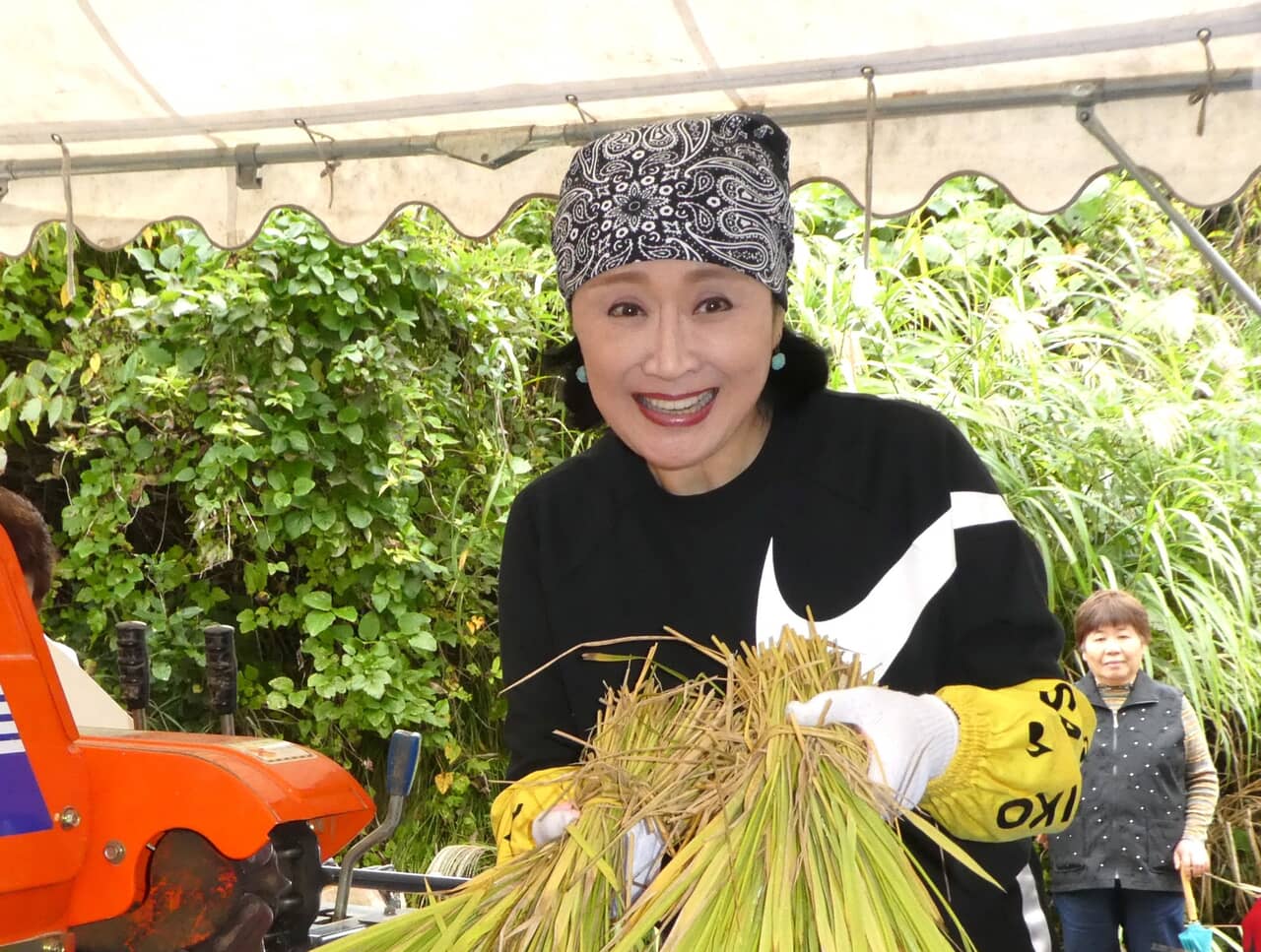 産経ビジュアル,小林幸子