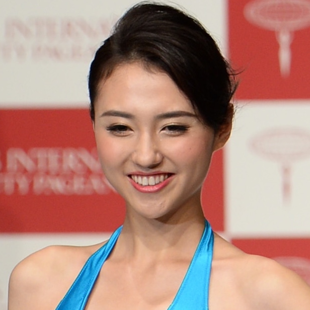 TBS女子アナが移動の季節!?「アッコにおまかせ！」進行役に才色兼備の山形純菜アナ 奇跡の極上水着姿を公開