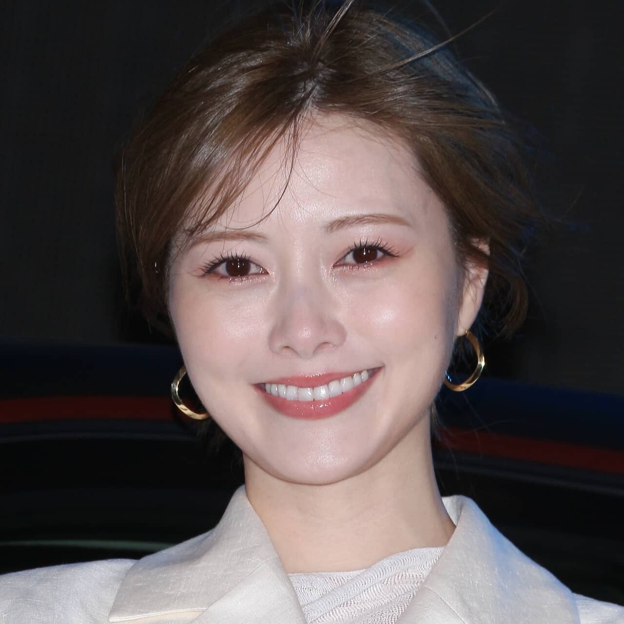 女優・白石麻衣は「花より団子派」　普通免許取得後の海鮮丼グルメツアーと仙台の牛タン