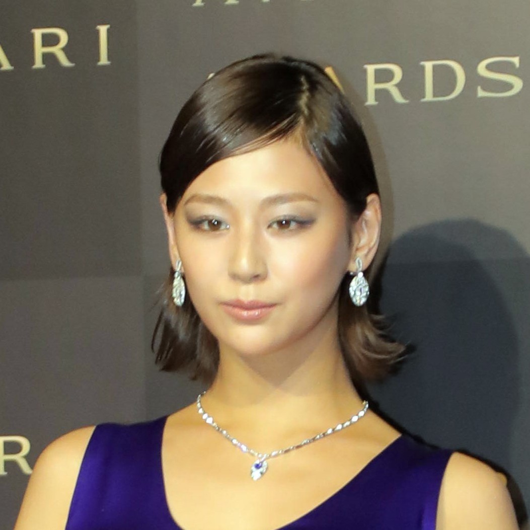 【激震】モデル西内まりや「芸能界引退」を発表！親族“トラブル”のケジメとった