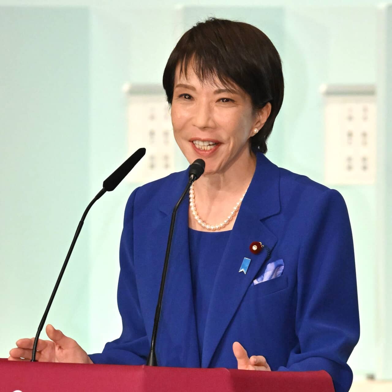 介護と仕事を両立する新総裁 高市早苗氏。脳梗塞の後遺症が残る夫・山本拓氏を一人で…